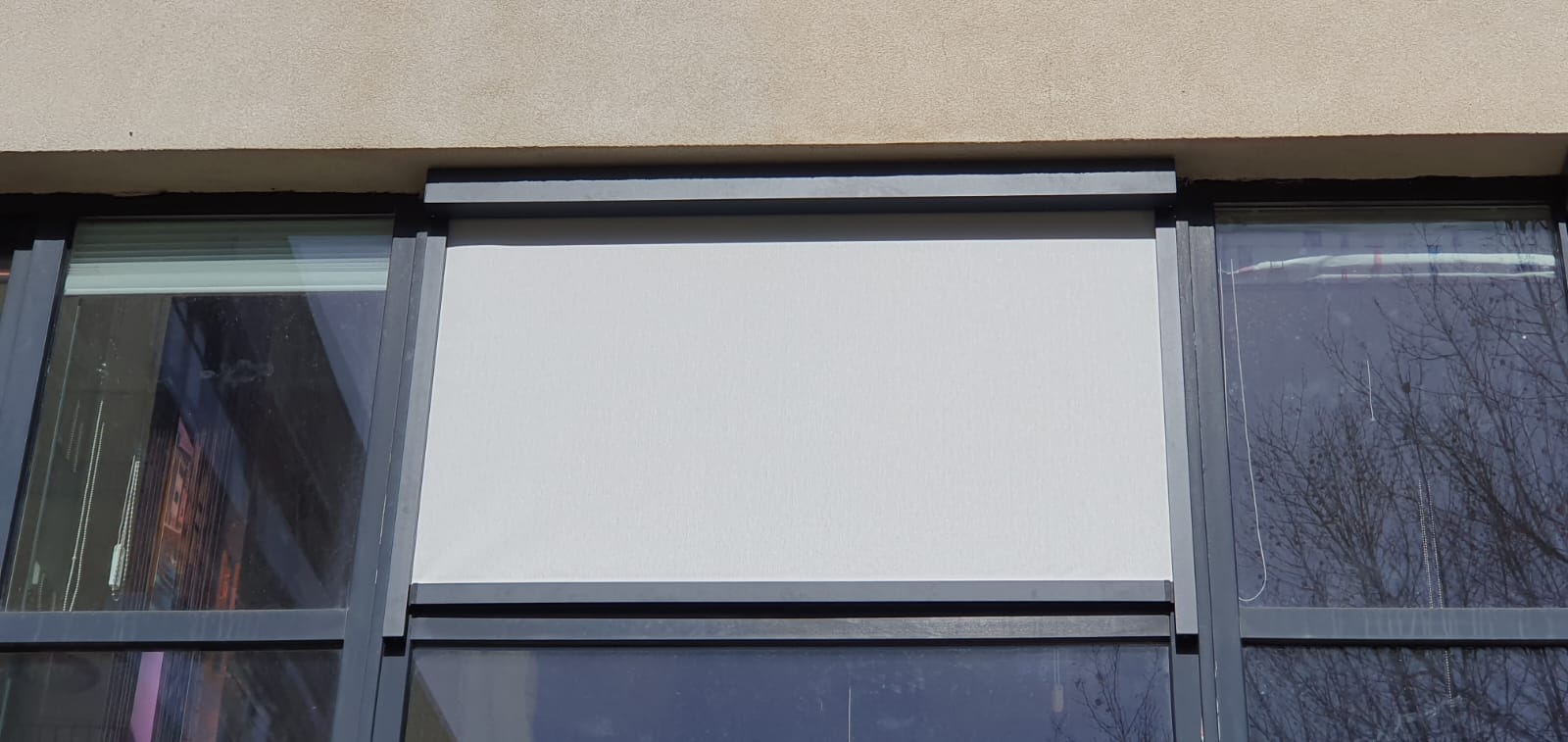Rulouri screen