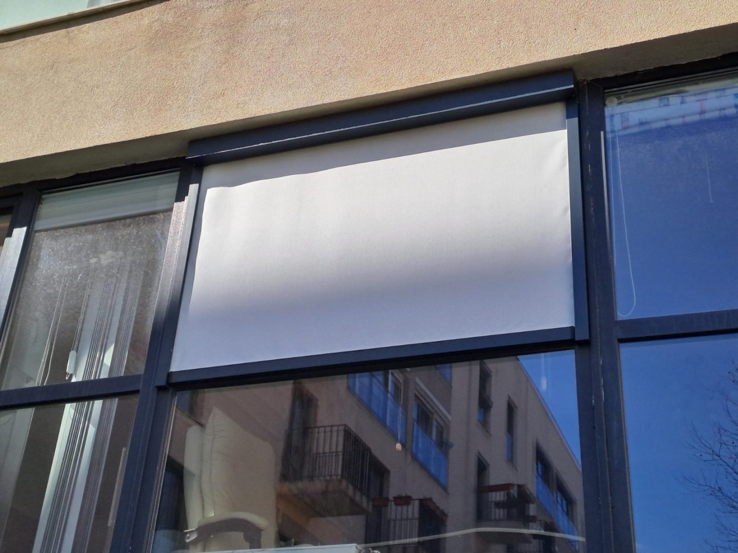 rulouri zip screen