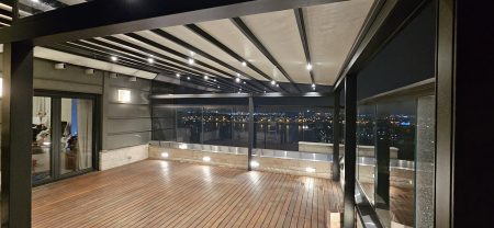 Pergola retractabila