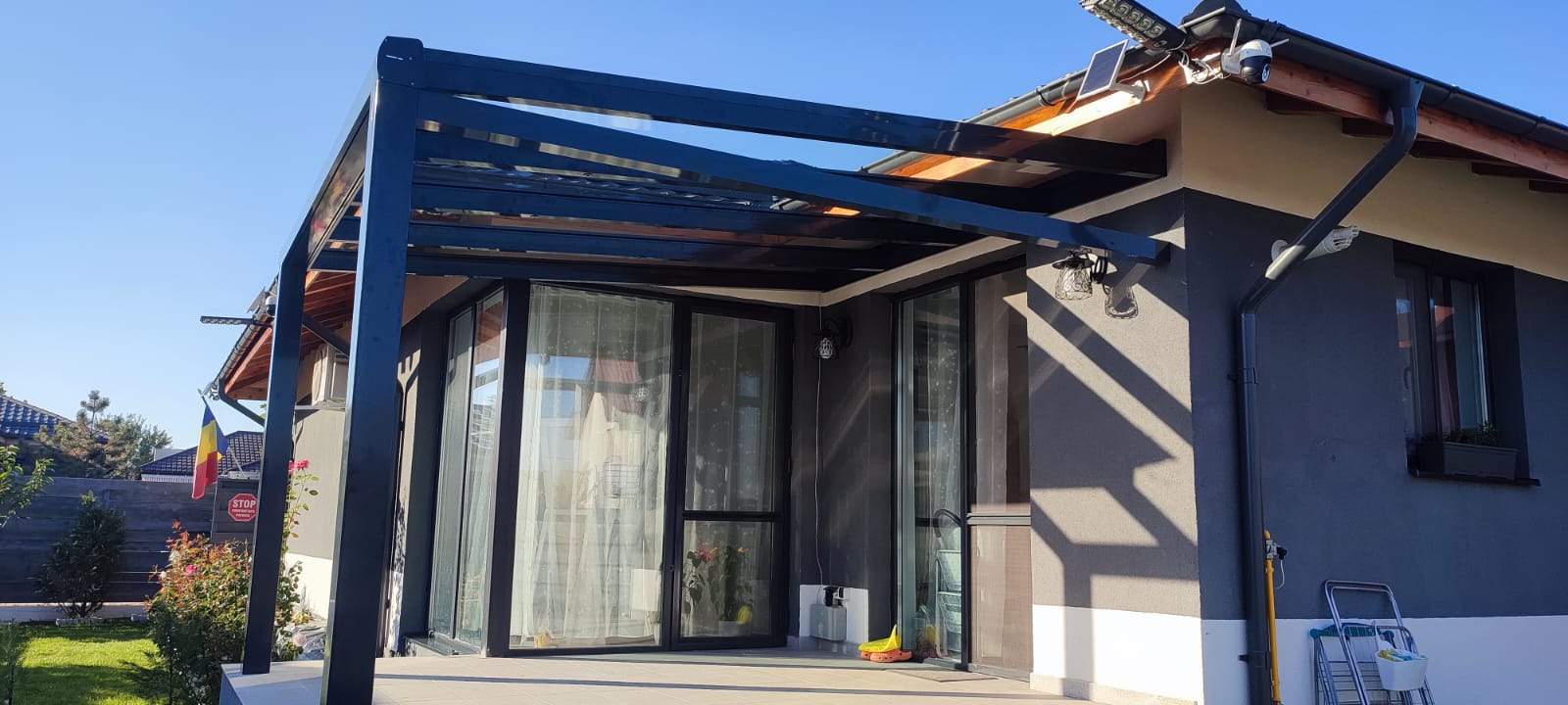 pergola inchidere cu sticla