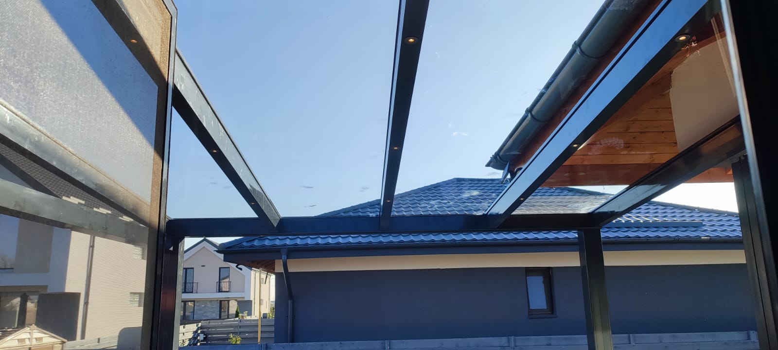 pergola inchidere cu sticla