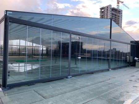 pergola retractabila inchidere cu sticla