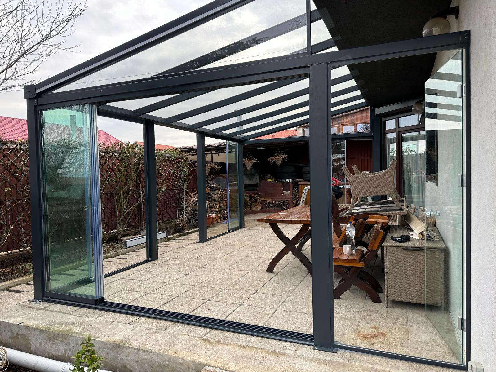 pergola tavan sticla - inchidere terasa cu sticla