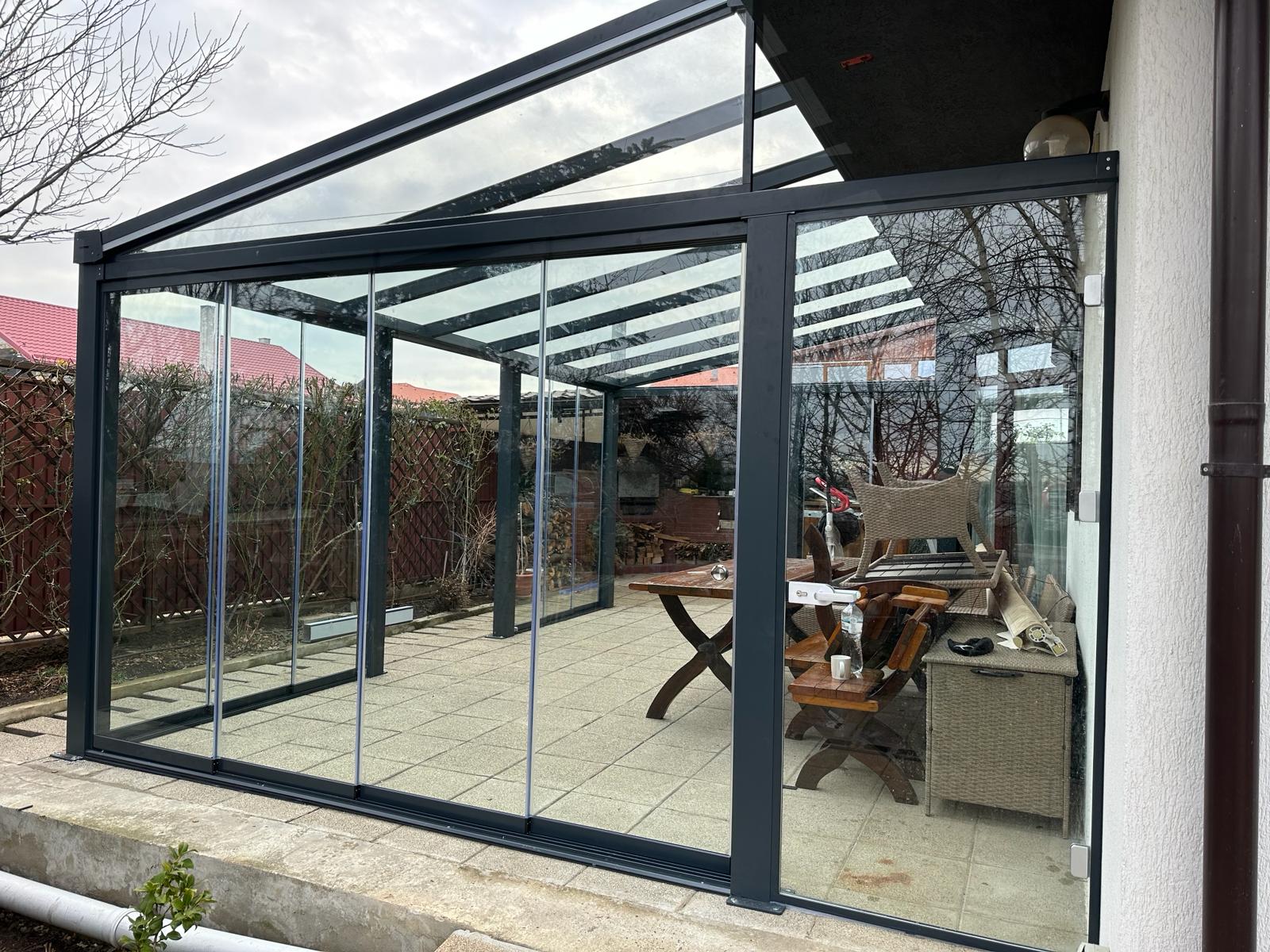 pergola tavan sticla - inchidere terasa cu sticla