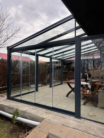 pergola tavan sticla - inchidere terasa cu sticla