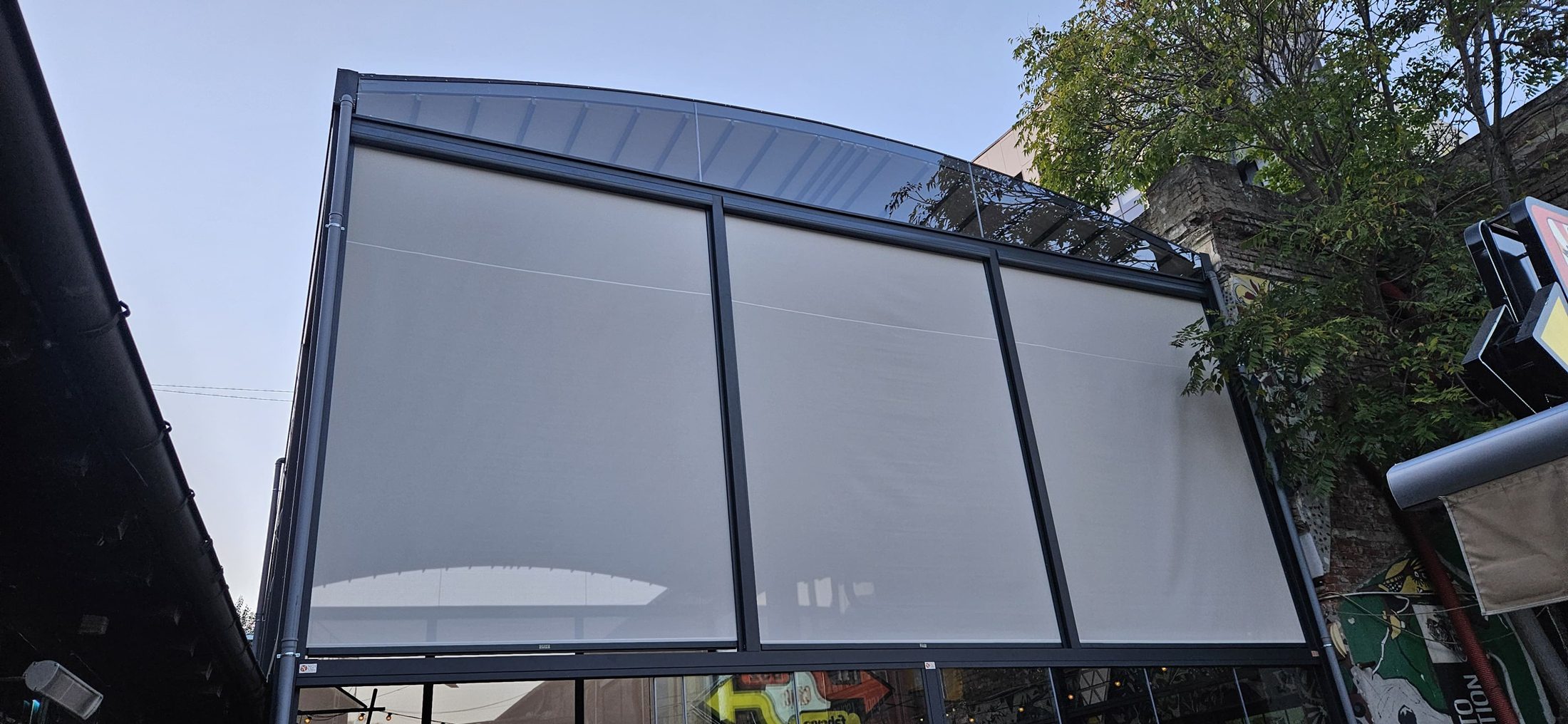 Rulouri Zip Screen