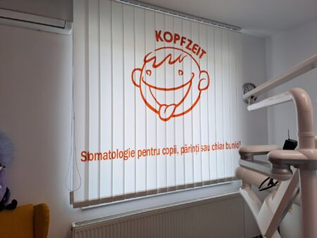 Jaluzele verticale personalizate