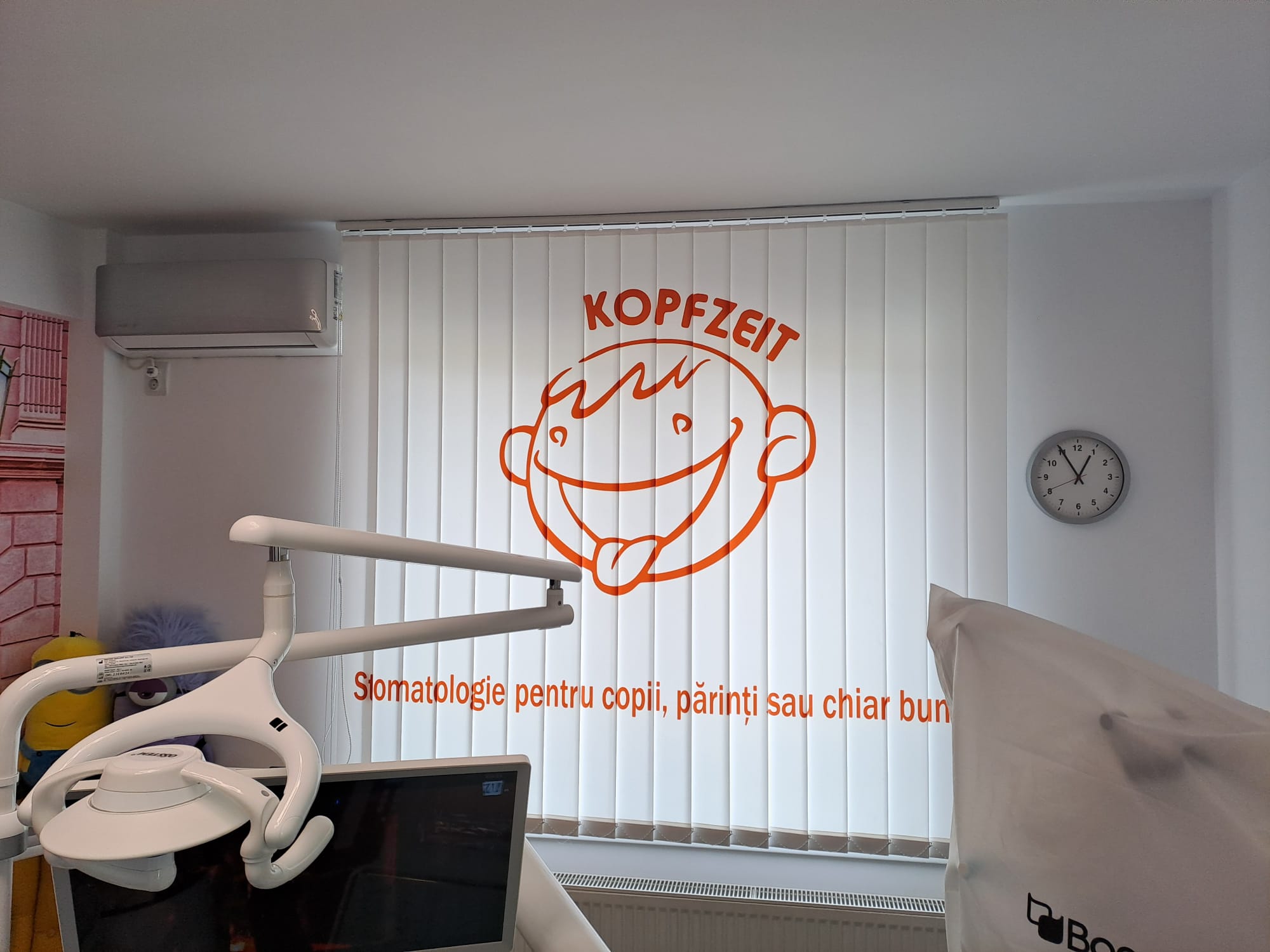 Jaluzele verticale personalizate