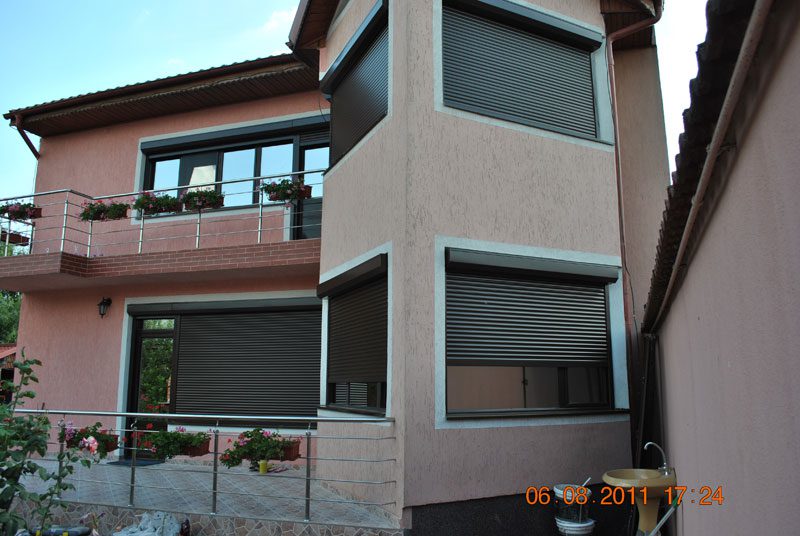 Rulouri Exterioare