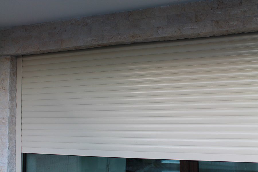 Rulouri Exterioare